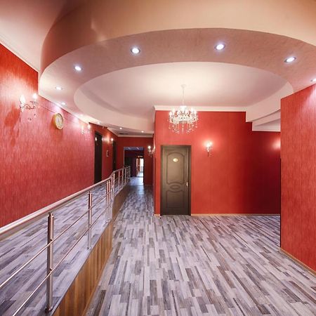 Hotel Tamari Кутаиси Екстериор снимка