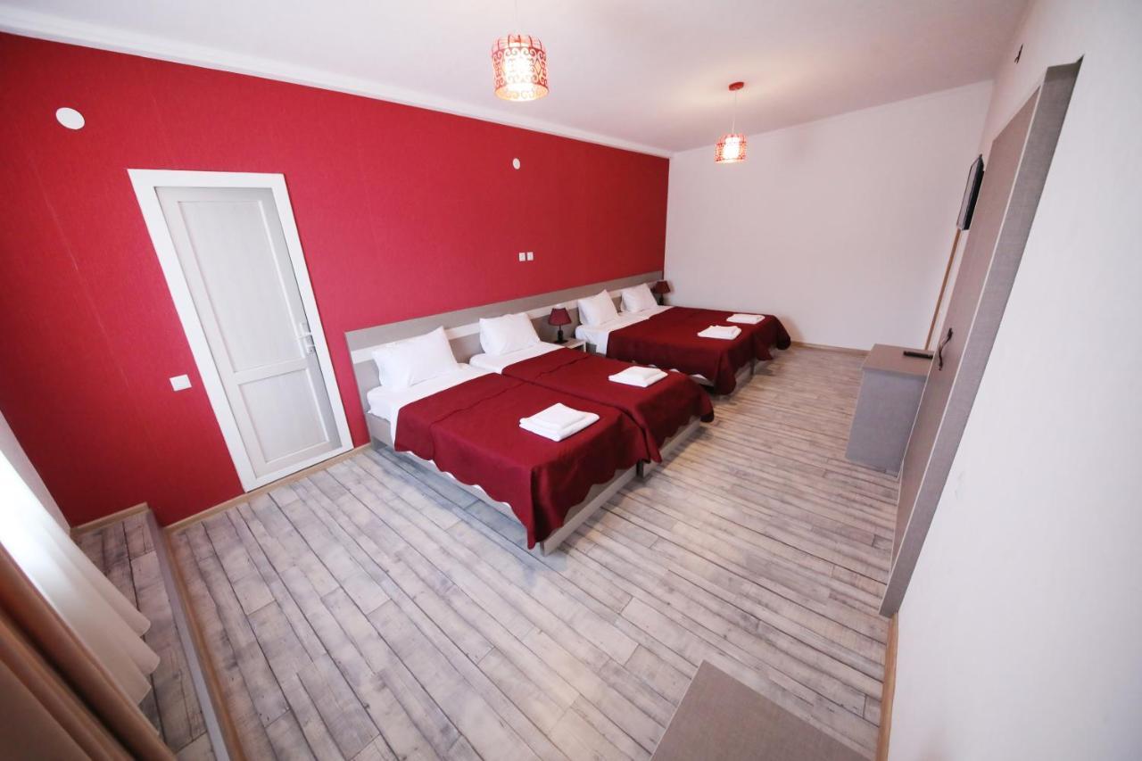Hotel Tamari Кутаиси Екстериор снимка