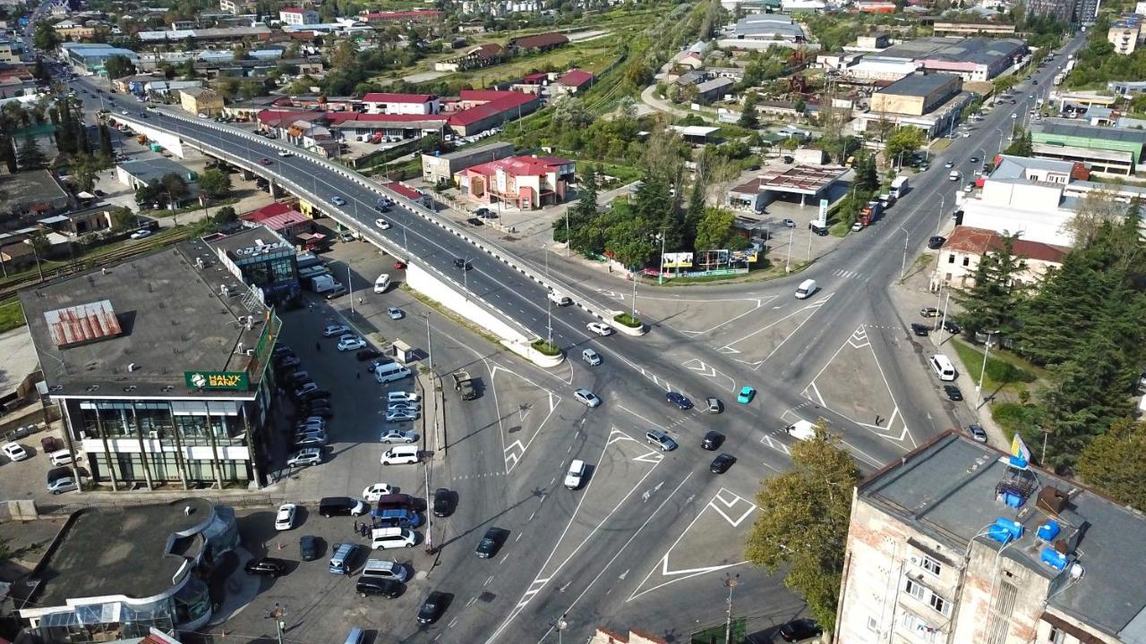 Hotel Tamari Кутаиси Екстериор снимка